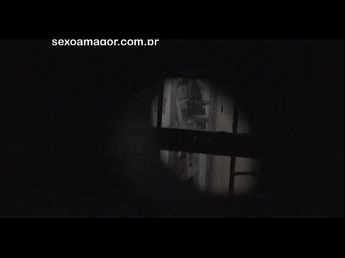❤️ Si Blondie sekretong nakuhaan og video sa usa ka voyeur sa kasilinganan nga gitago sa luyo sa mga haw-ang nga tisa ❤❌ Fuck video sa amon ☑